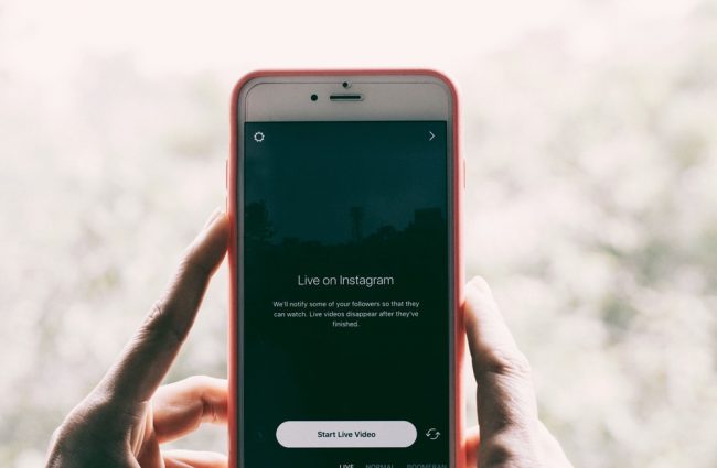 photo-1487243528516-7fa712e910f4